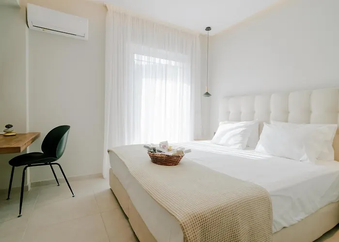 Aelia Prime Experience 2 *